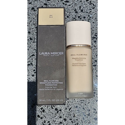 Laura Mercier Real Flawless Weightless Perfecting Waterproof Foundation - 30ml - 0N1 Silk